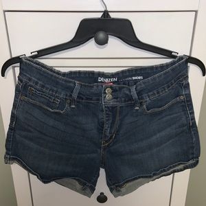Jean shorts 🩳